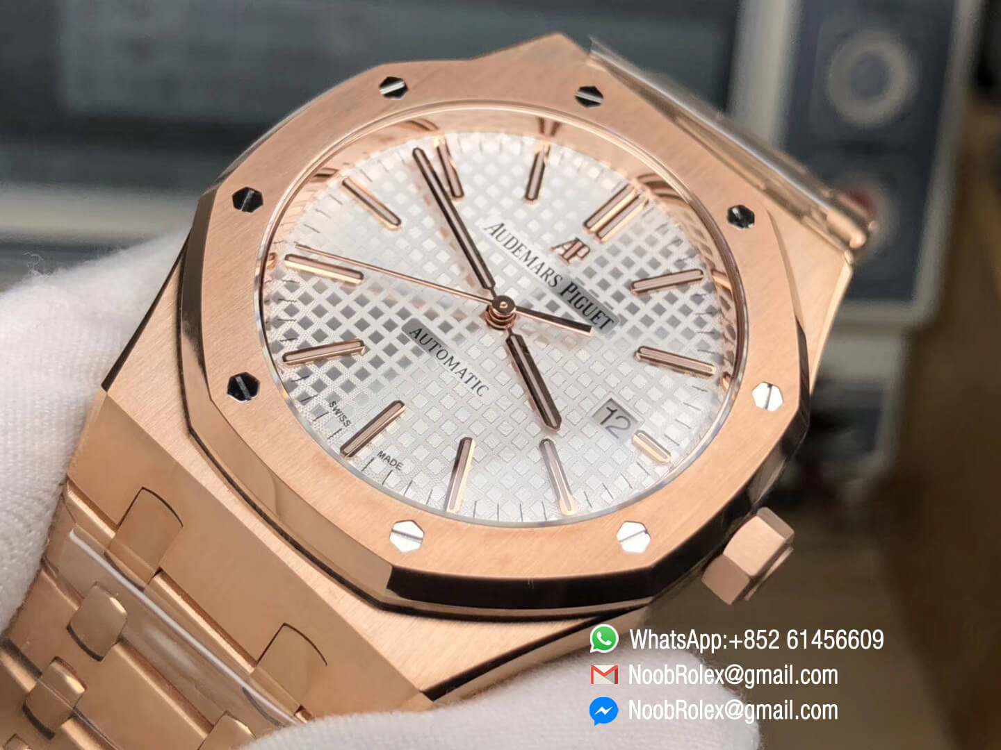 AP Royal Oak 41mm 15400 Rose Gold Plated White Textured Dial on